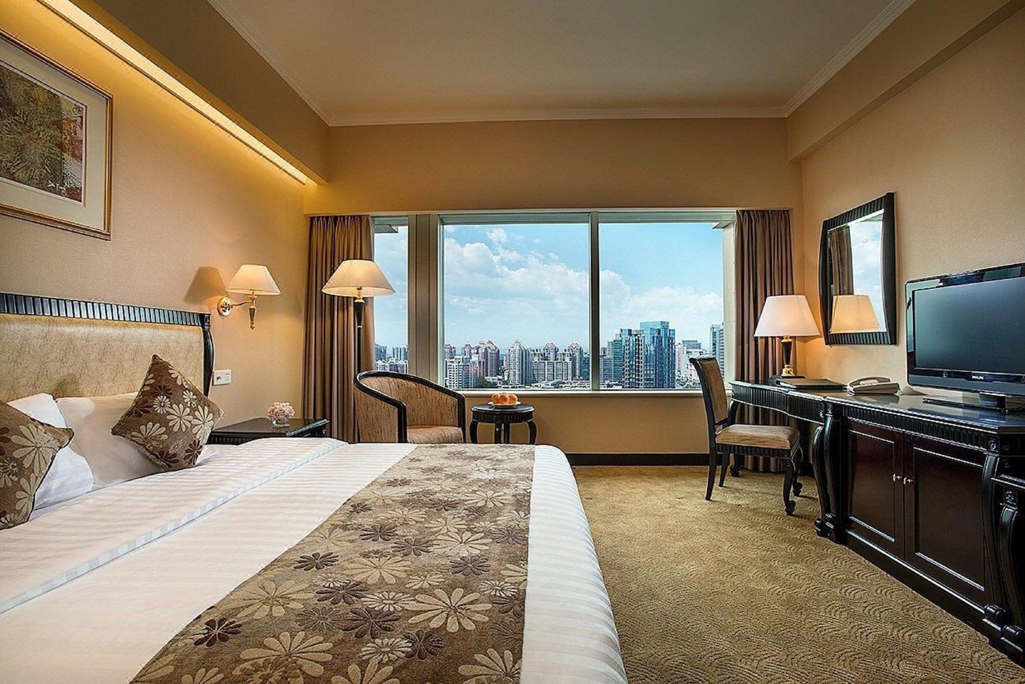Celebrity International Grand Hotel Beijing Exterior photo