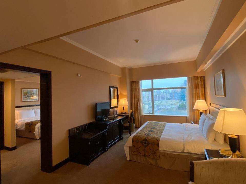 Celebrity International Grand Hotel Beijing Exterior photo